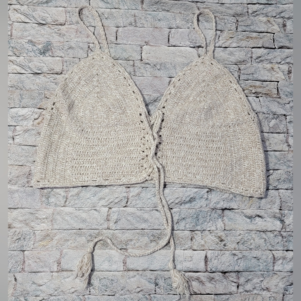 American Eagle Cropped Fit Knit Cream Ivory Top